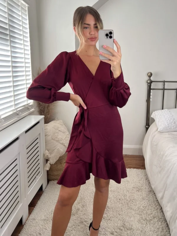 Bobbi Wrap Satin Mini Dress / Merlot Forever 21 mini dresses