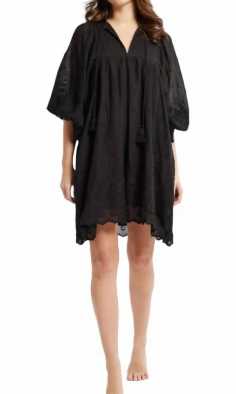 Daisy Dress In Black Off-shoulder unclassified dresses