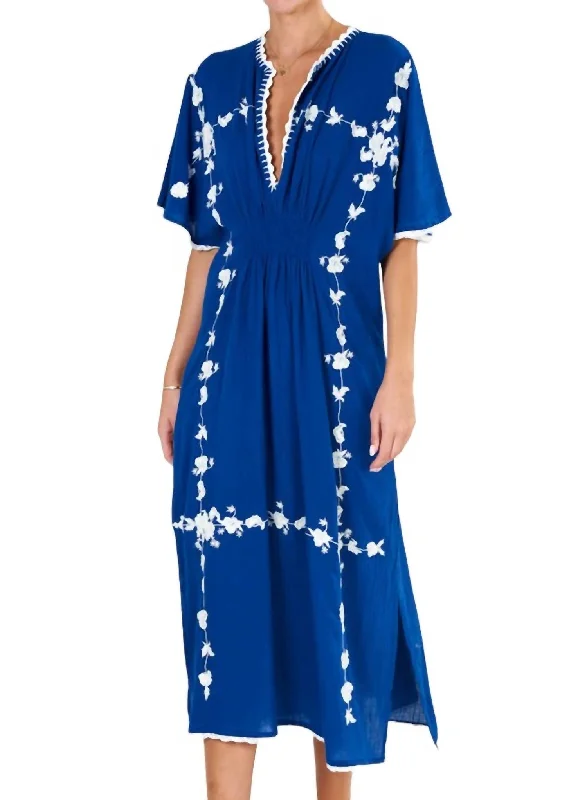 Vela Kaftan In Blue Office unclassified dresses